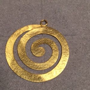SWIRL GOLD NECK CHARM
